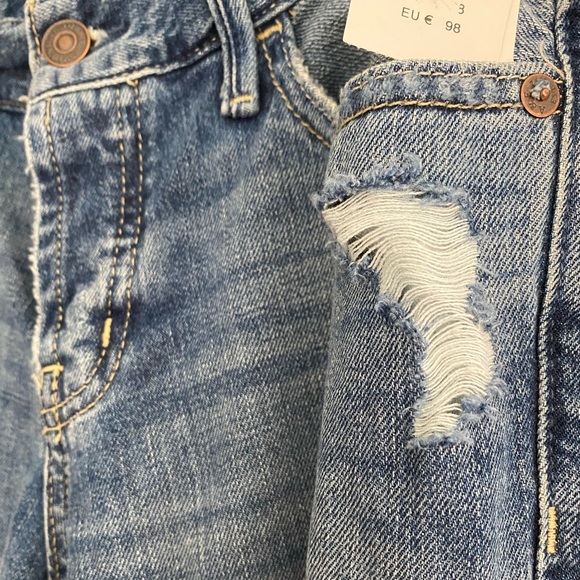 Abercrombie and Fitch Boyfriend Jeans - Picture 4 of 4